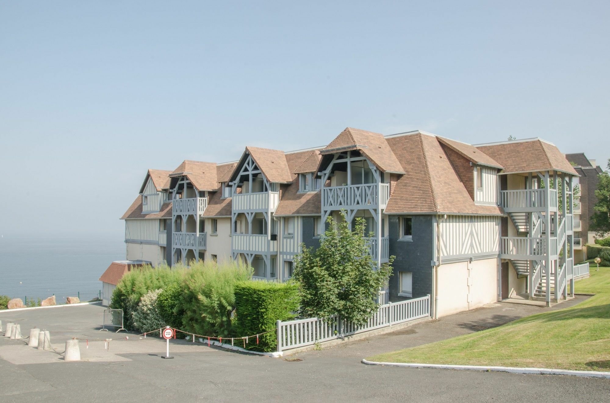 Residence Pierre & Vacances Les Tamaris Trouville-sur-Mer Exterior photo