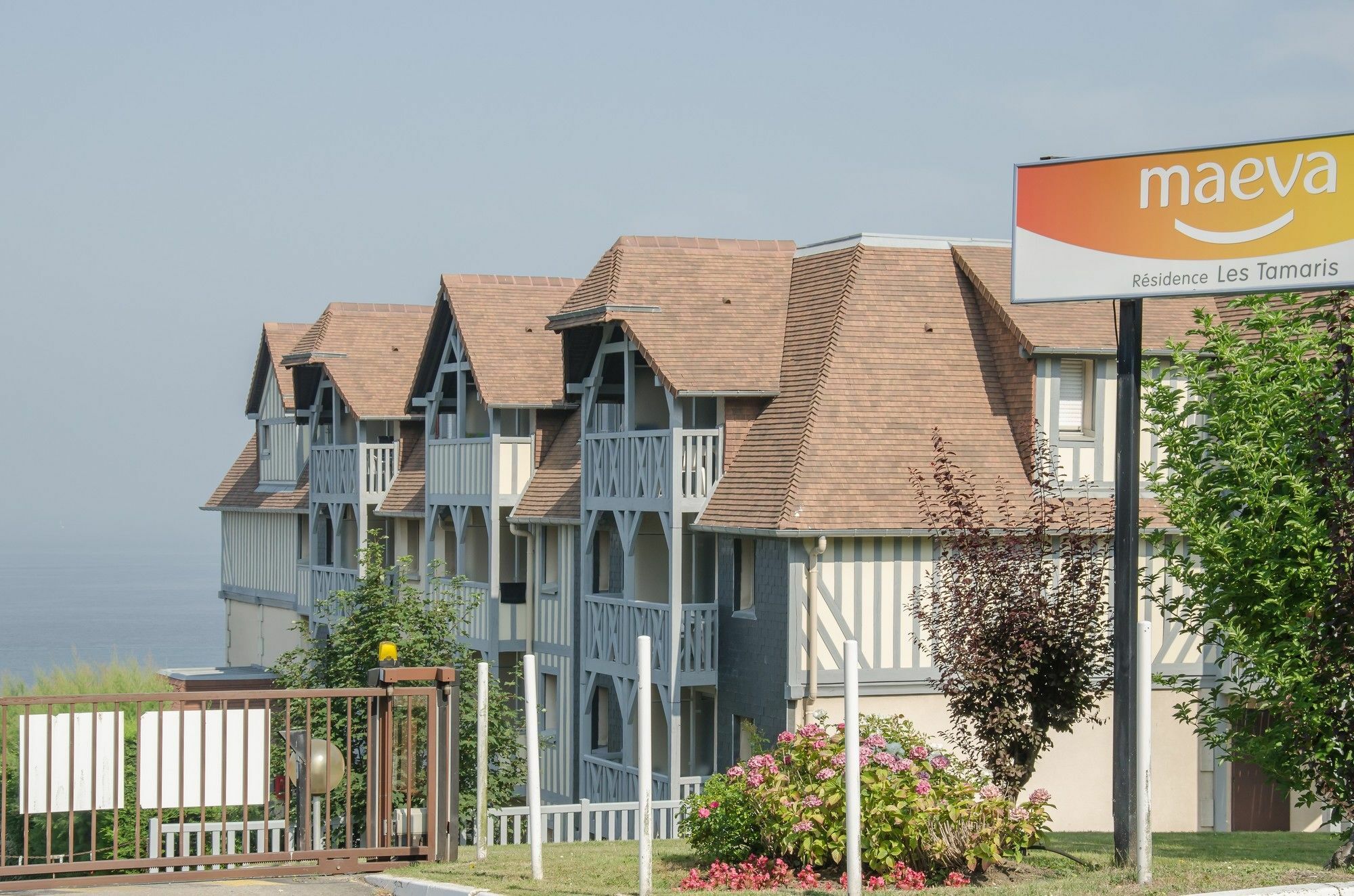 Residence Pierre & Vacances Les Tamaris Trouville-sur-Mer Exterior photo